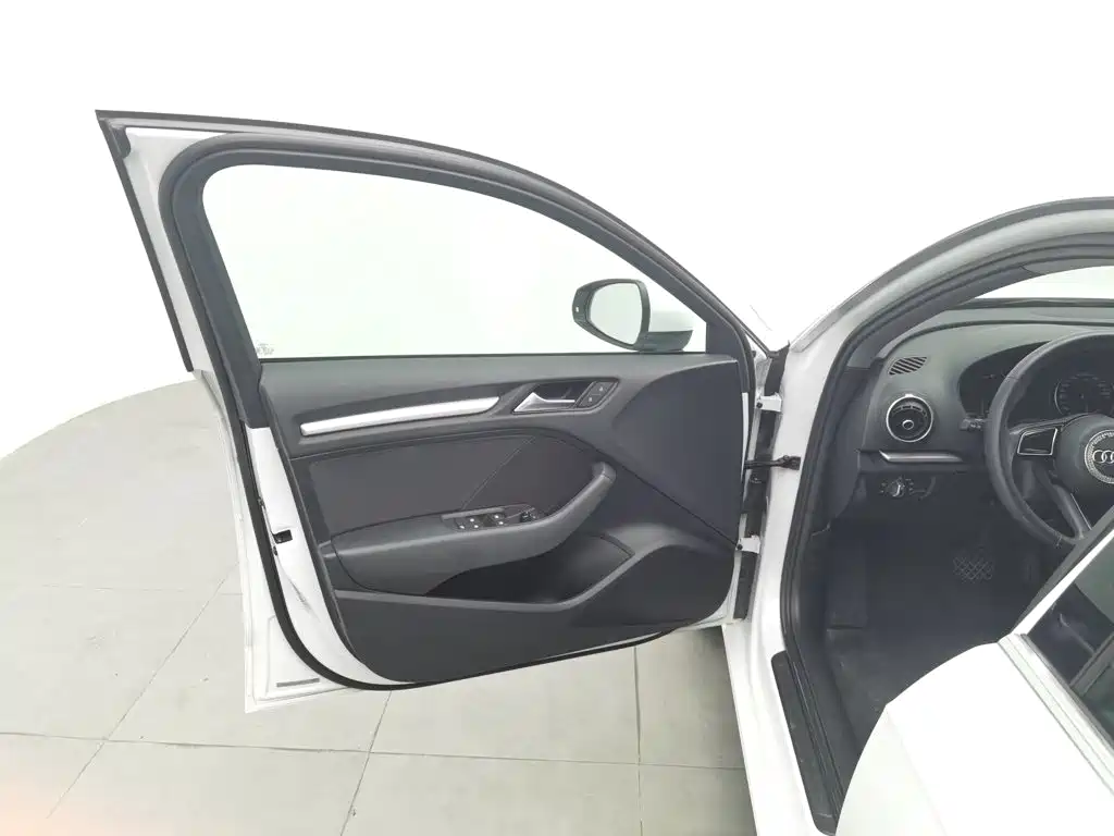 Audi A3 — миниатюра 8