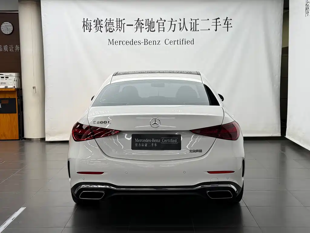 Mercedes-Benz C-Class — миниатюра 12