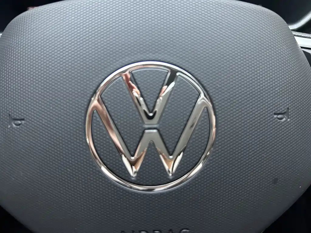 Volkswagen 帕萨特插电混动 — миниатюра 30