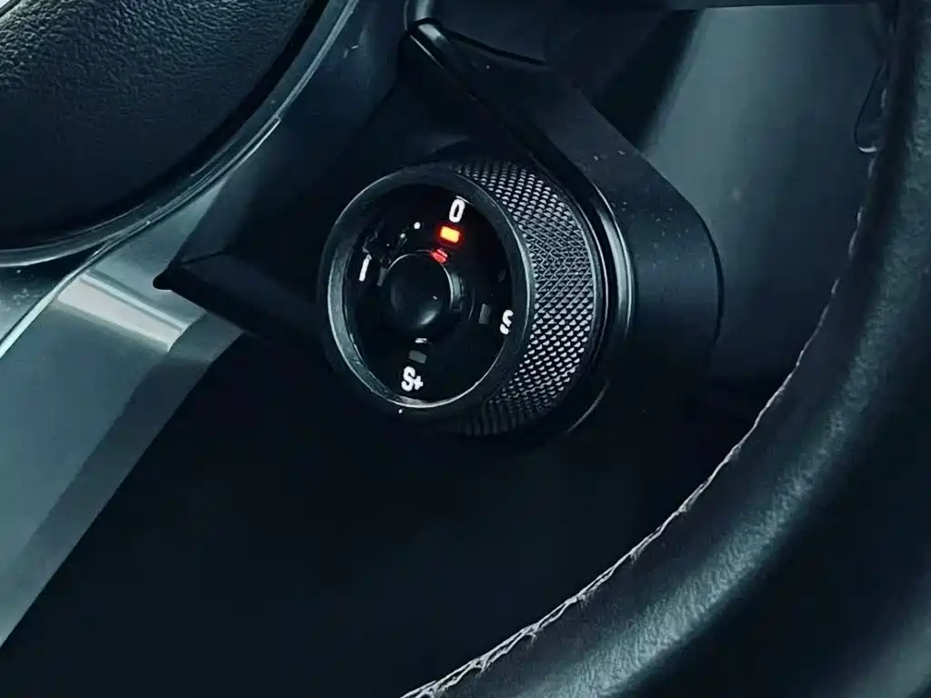 Porsche Cayenne — миниатюра 3