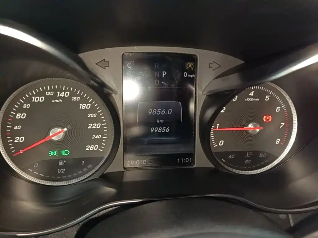 Mercedes-Benz C-Class — миниатюра 12