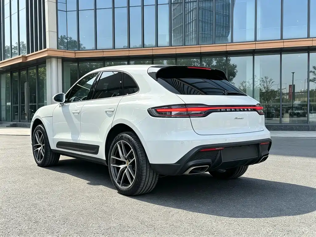 Porsche Macan — миниатюра 15