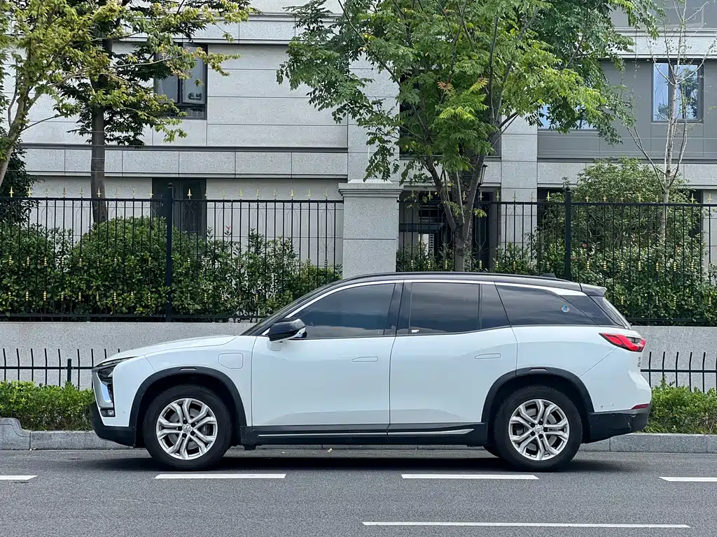 NIO ES8 — миниатюра 4