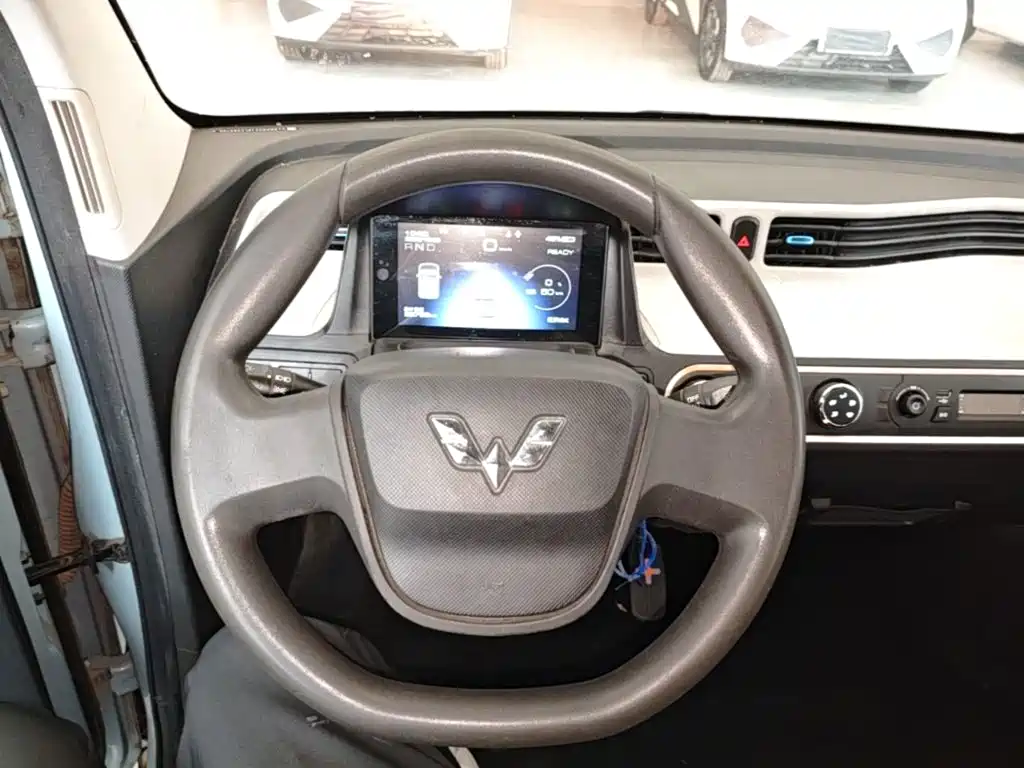 Wuling MINIEV — миниатюра 11