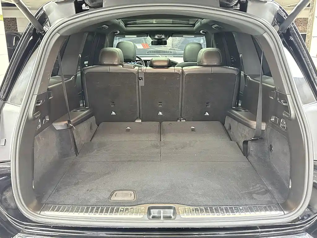 Mercedes-Benz GLS — миниатюра 9
