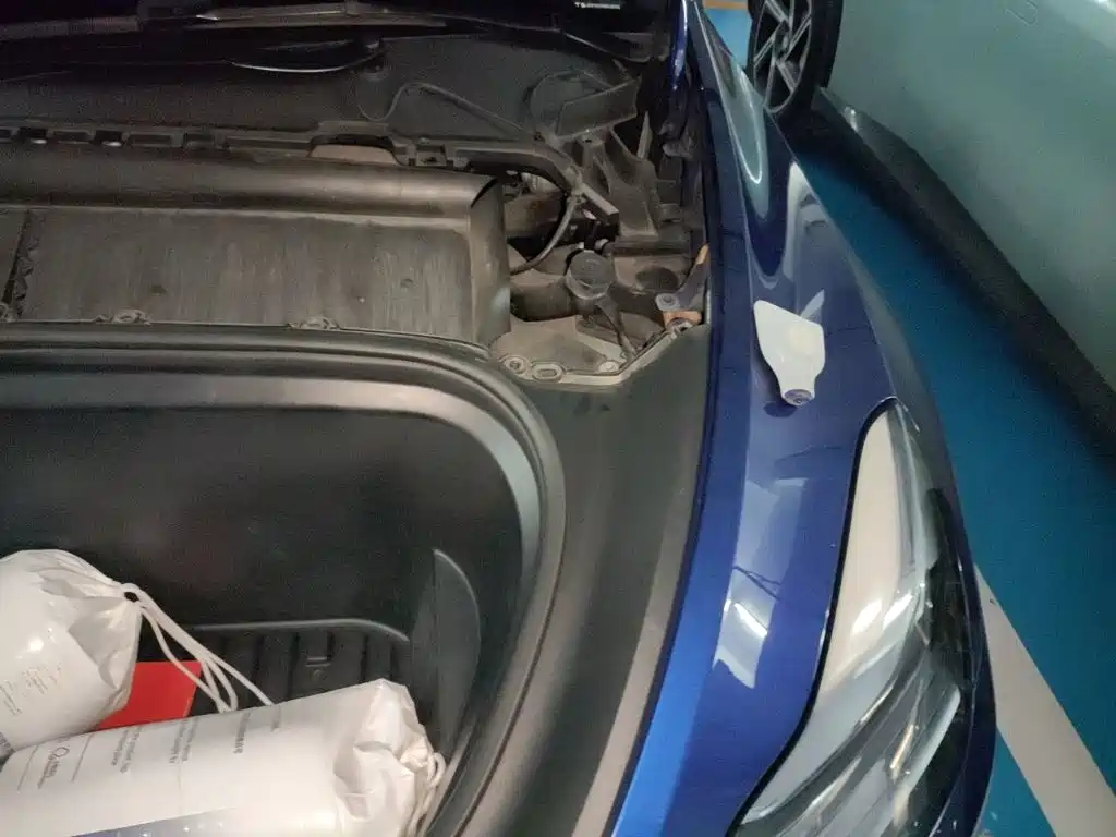 Tesla Model Y — миниатюра 22