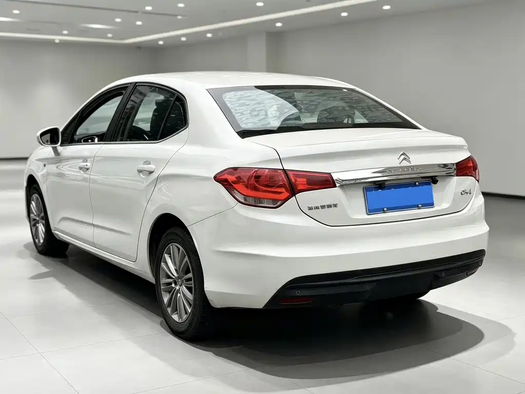 Citroen C4L — миниатюра 10