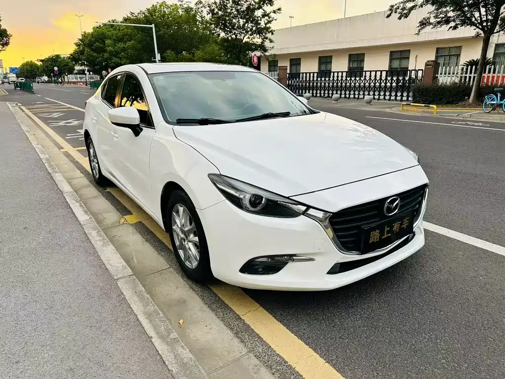 Mazda 3 Axela — миниатюра 3