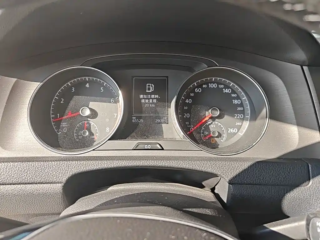 Volkswagen Golf — миниатюра 12