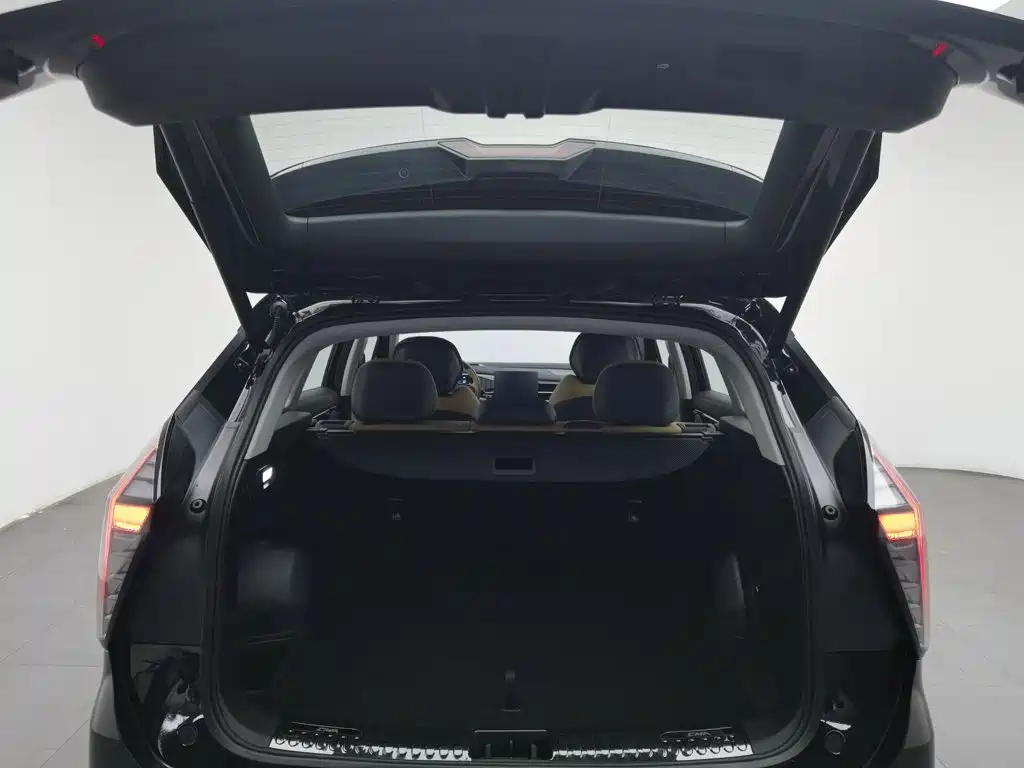 Geely Boyue L — миниатюра 16