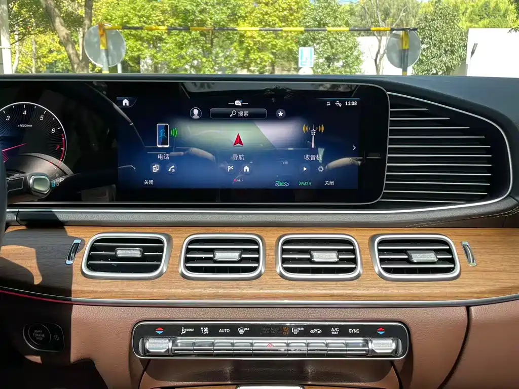 Mercedes-Benz GLE (Import) — миниатюра 13