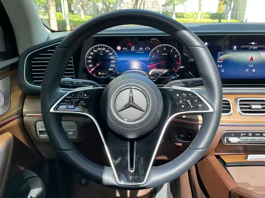 Mercedes-Benz GLE (Import) — миниатюра 12