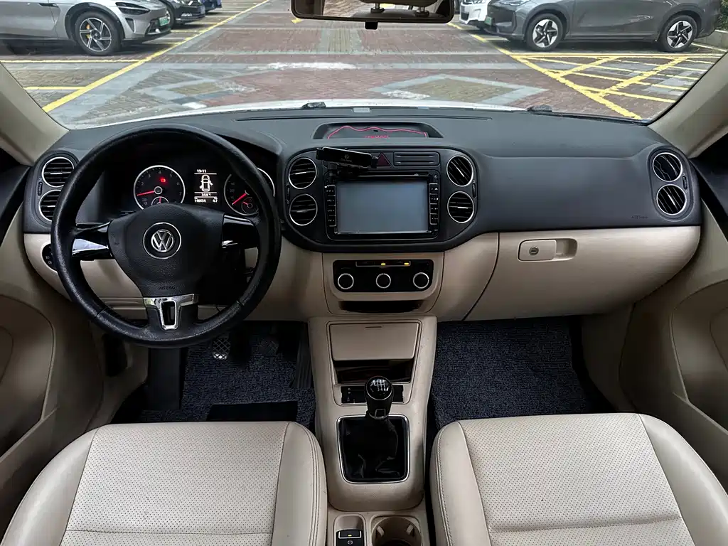 Volkswagen Tiguan — миниатюра 12