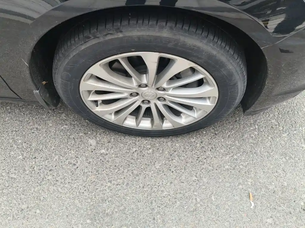 Buick LaCrosse — миниатюра 24