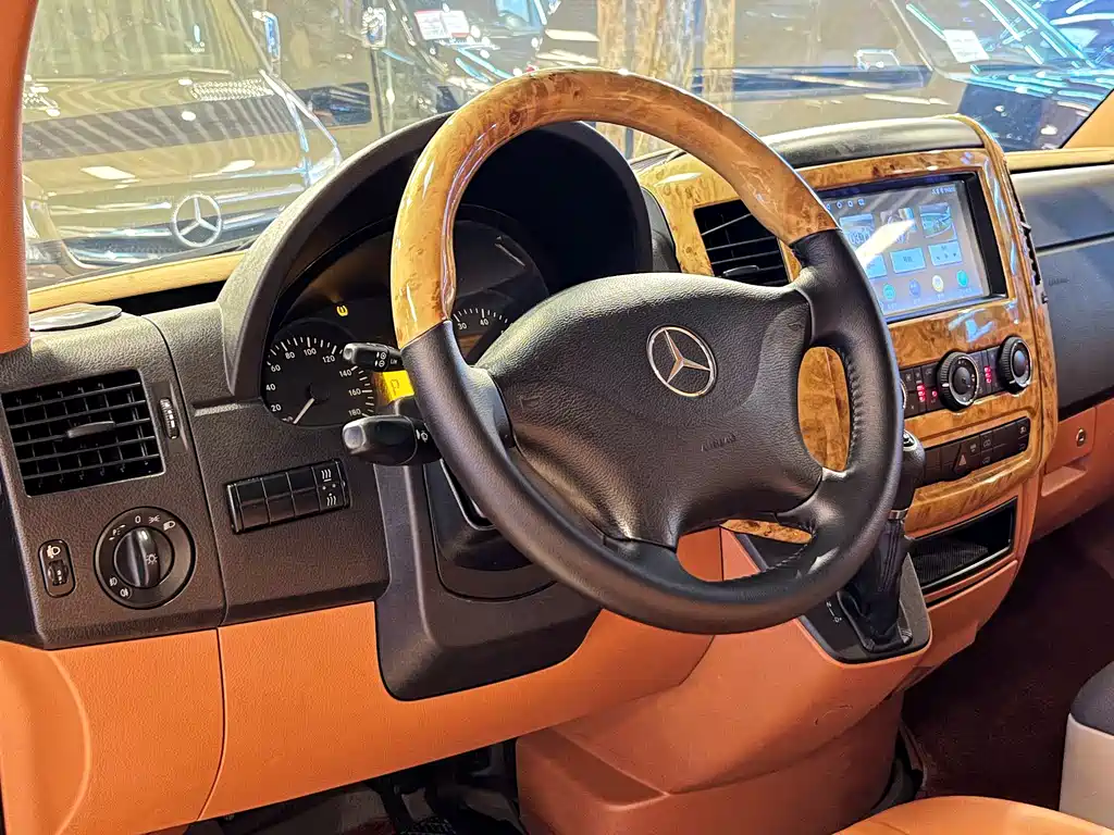Mercedes-Benz Sprinter 2015 3.5L AT
