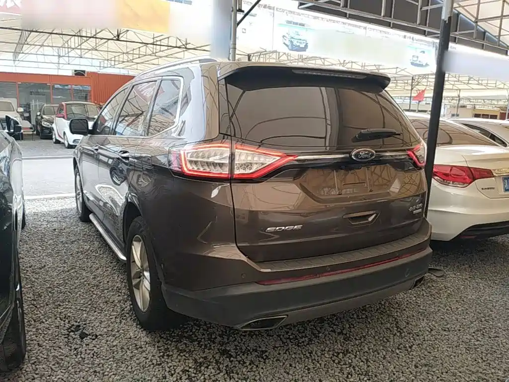 Ford Edge — миниатюра 5