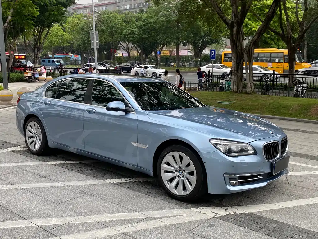 BMW 7 Series 7 2013 740Li