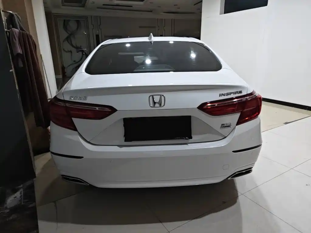 Honda Inspire — миниатюра 6