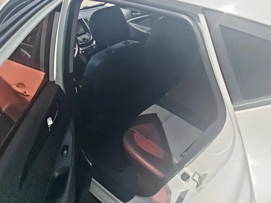 Changan Eado XT — миниатюра 11
