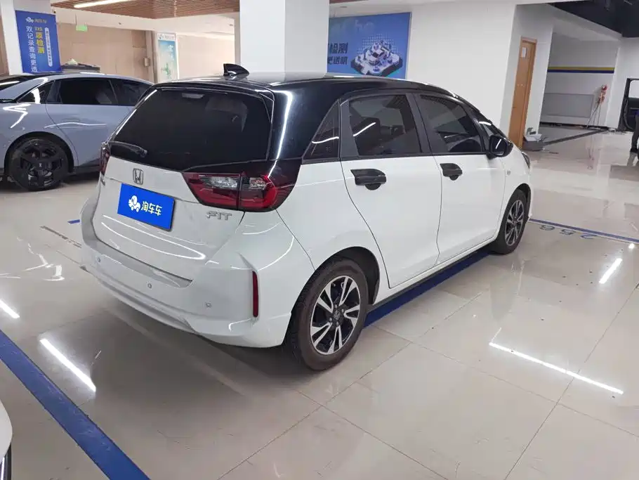 Honda Fit — миниатюра 3