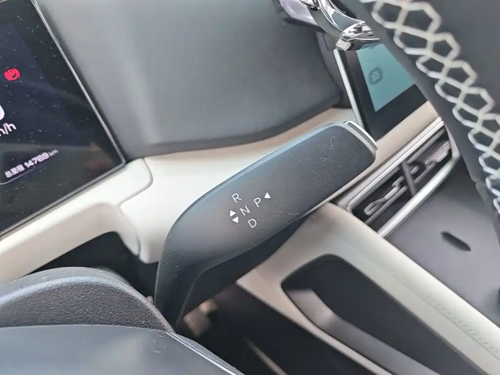 BYD Yuan UP — миниатюра 14