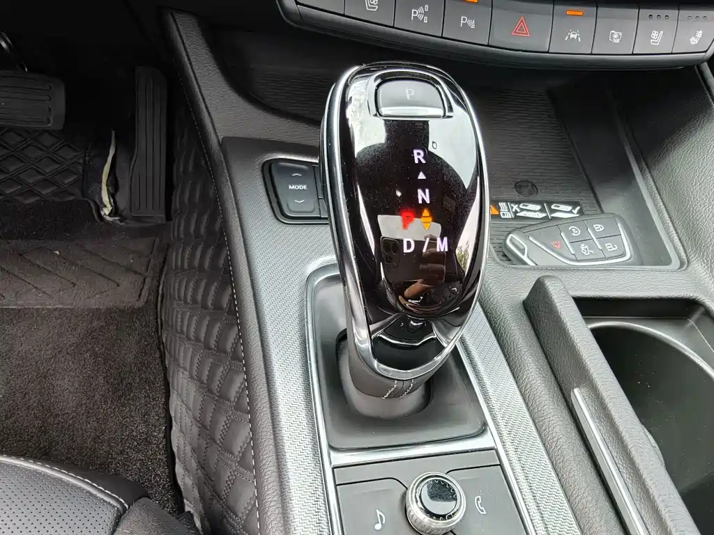 Cadillac CT5 — миниатюра 18