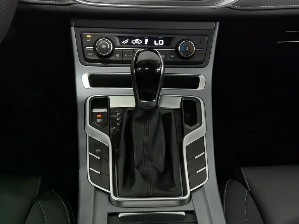 Geely Emgrand — миниатюра 13