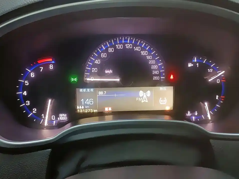 Cadillac SRX — миниатюра 17