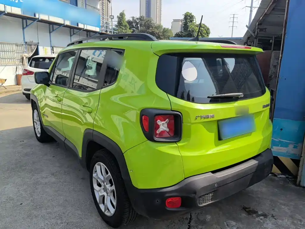 Jeep Renegade — миниатюра 5
