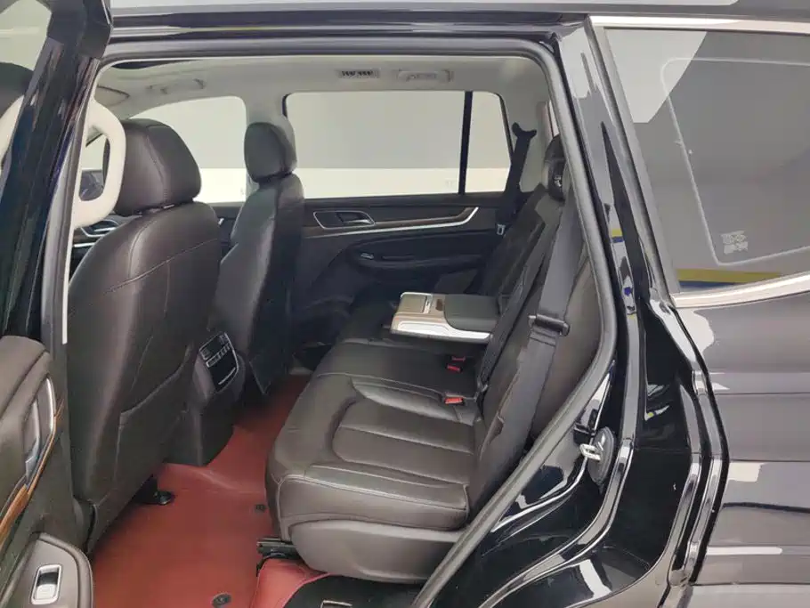 Roewe RX8 — миниатюра 11