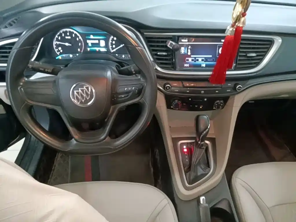 Buick Excelle — миниатюра 10