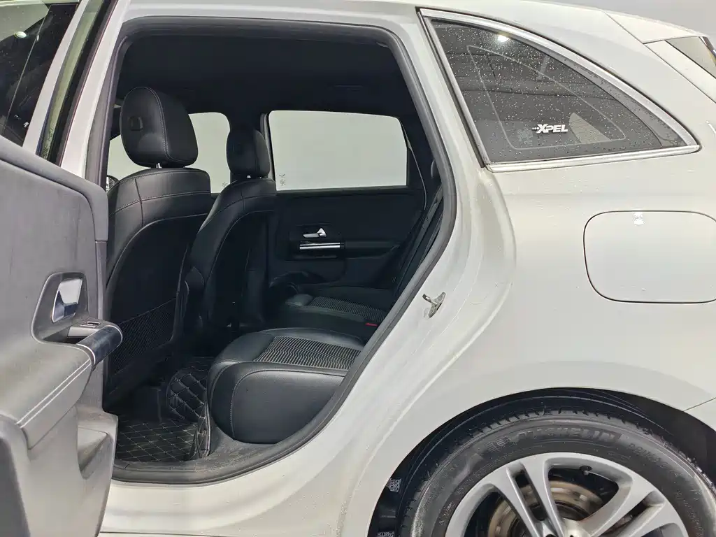 Mercedes-Benz B-Class — миниатюра 12