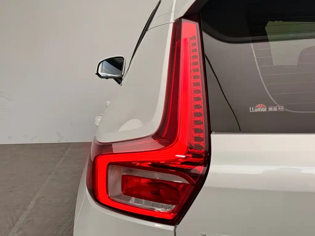 Volvo XC40 — миниатюра 13