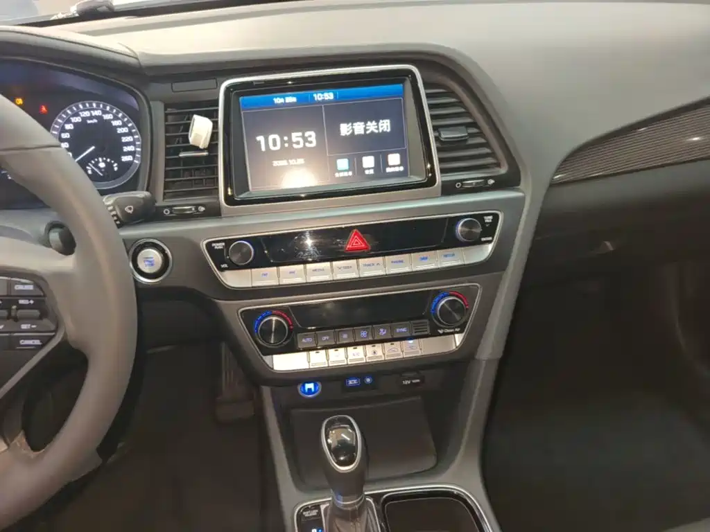 Hyundai Sonata — миниатюра 13