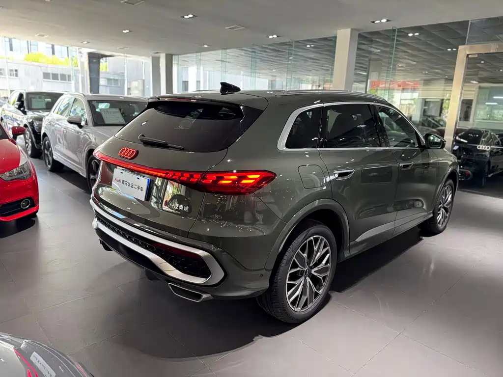 Audi Q5L — миниатюра 6