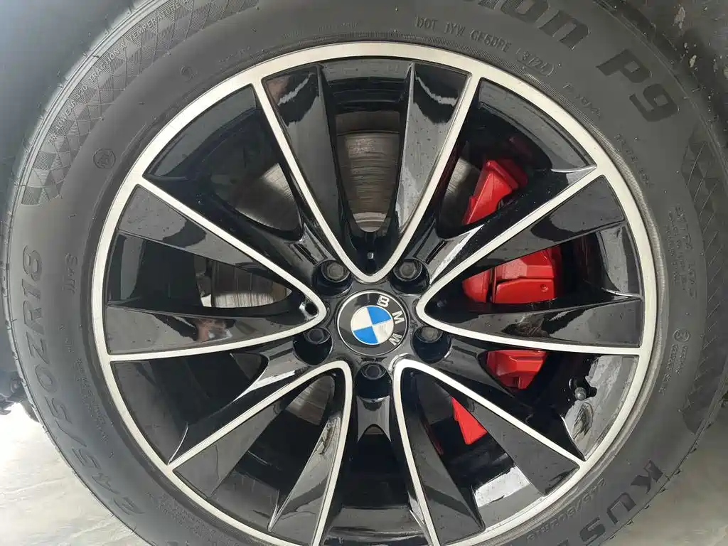 BMW 5 Series GT — миниатюра 12