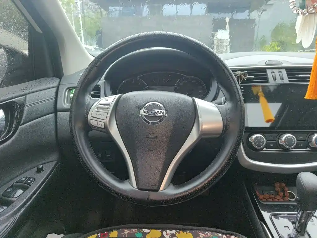 Nissan Tiida — миниатюра 11