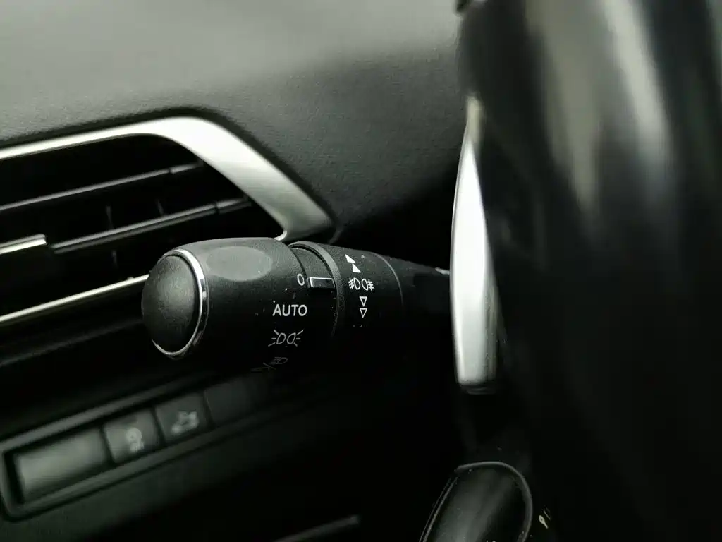 Peugeot 5008 — миниатюра 21