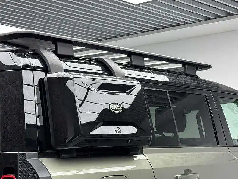 Land Rover Defender — миниатюра 15