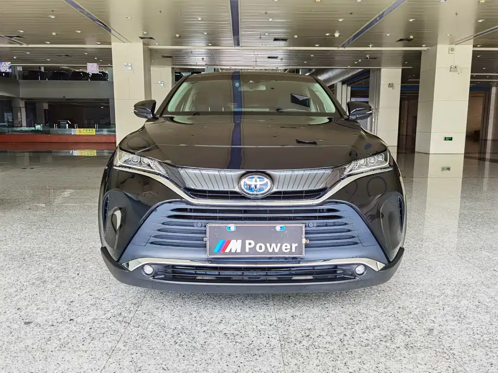 Toyota Harrier 2024 2.5L CVT Luxury