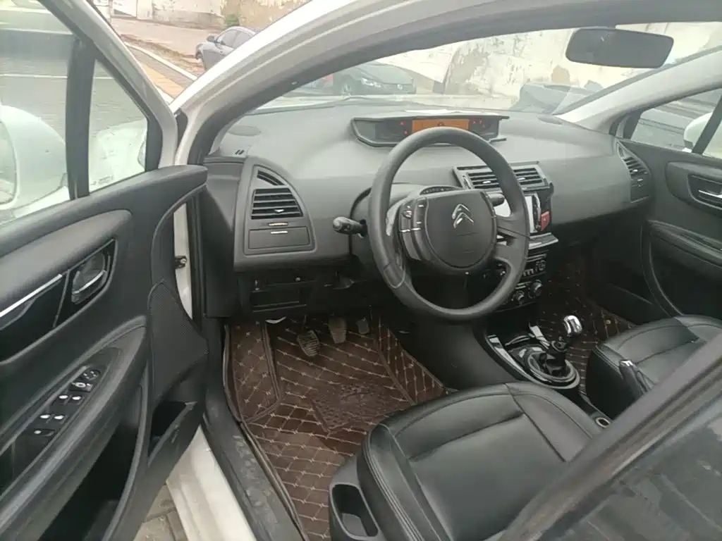 Citroen C-Quatre — миниатюра 16