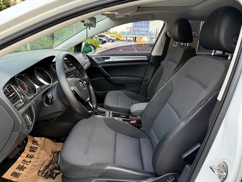 Volkswagen Golf — миниатюра 5