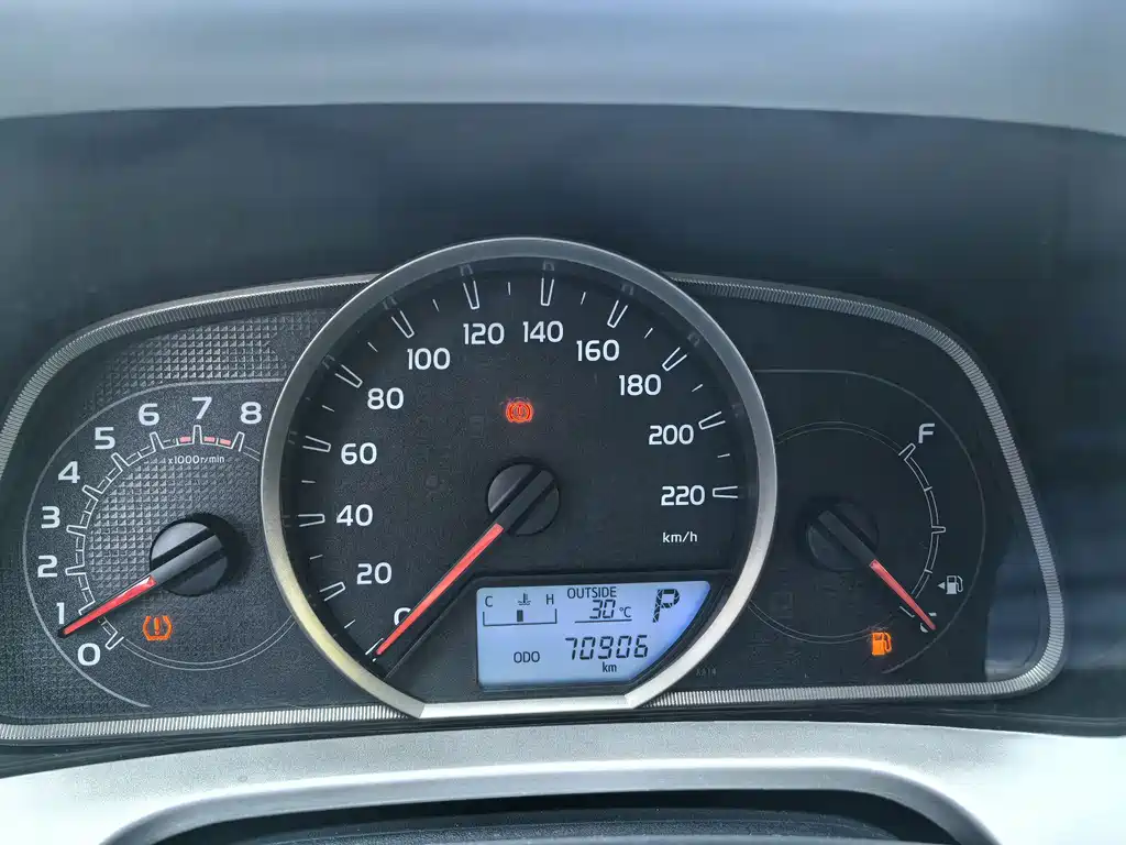 Toyota RAV4 — миниатюра 11