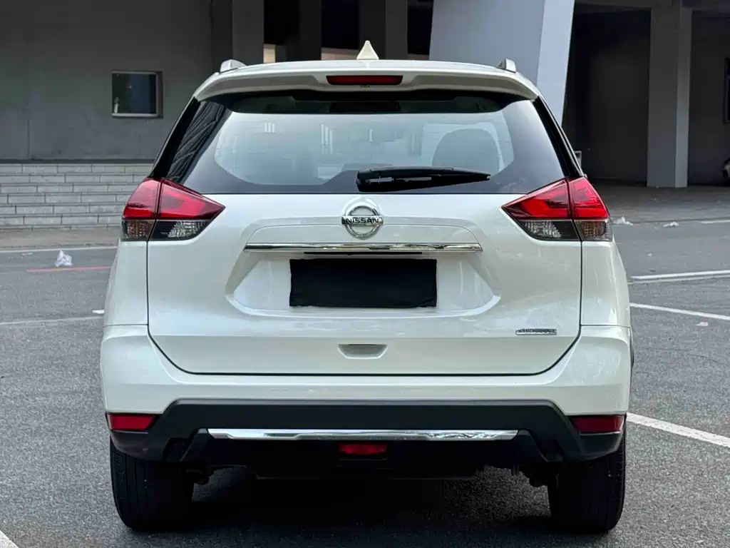 Nissan X-Trail — миниатюра 6
