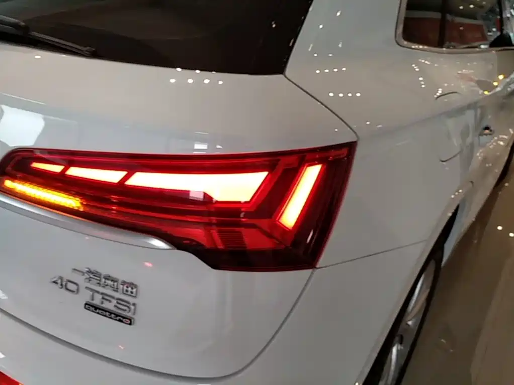 Audi Q5L — миниатюра 8