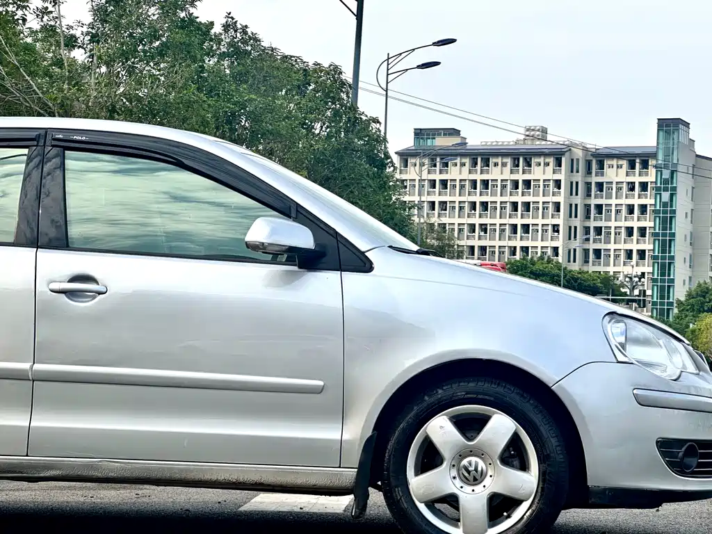 Volkswagen Polo 2007 1.4L AT Fashion