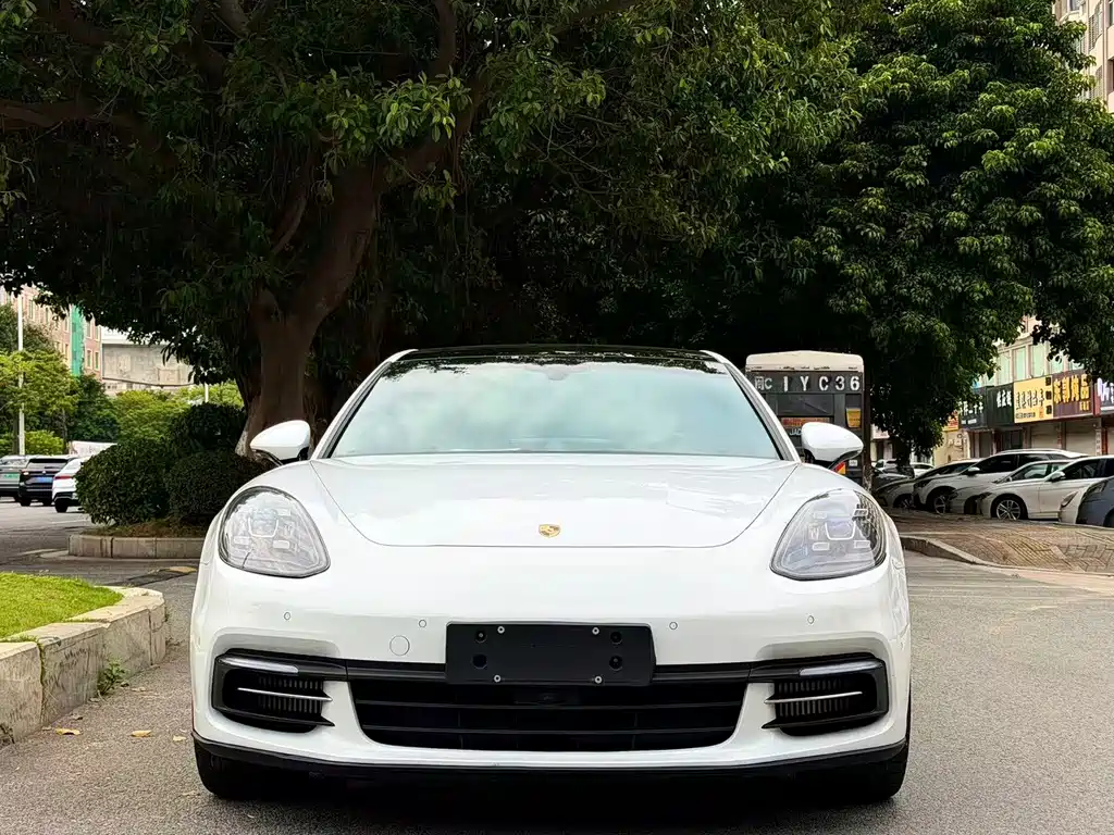 Porsche Panamera Hybrid — миниатюра 2