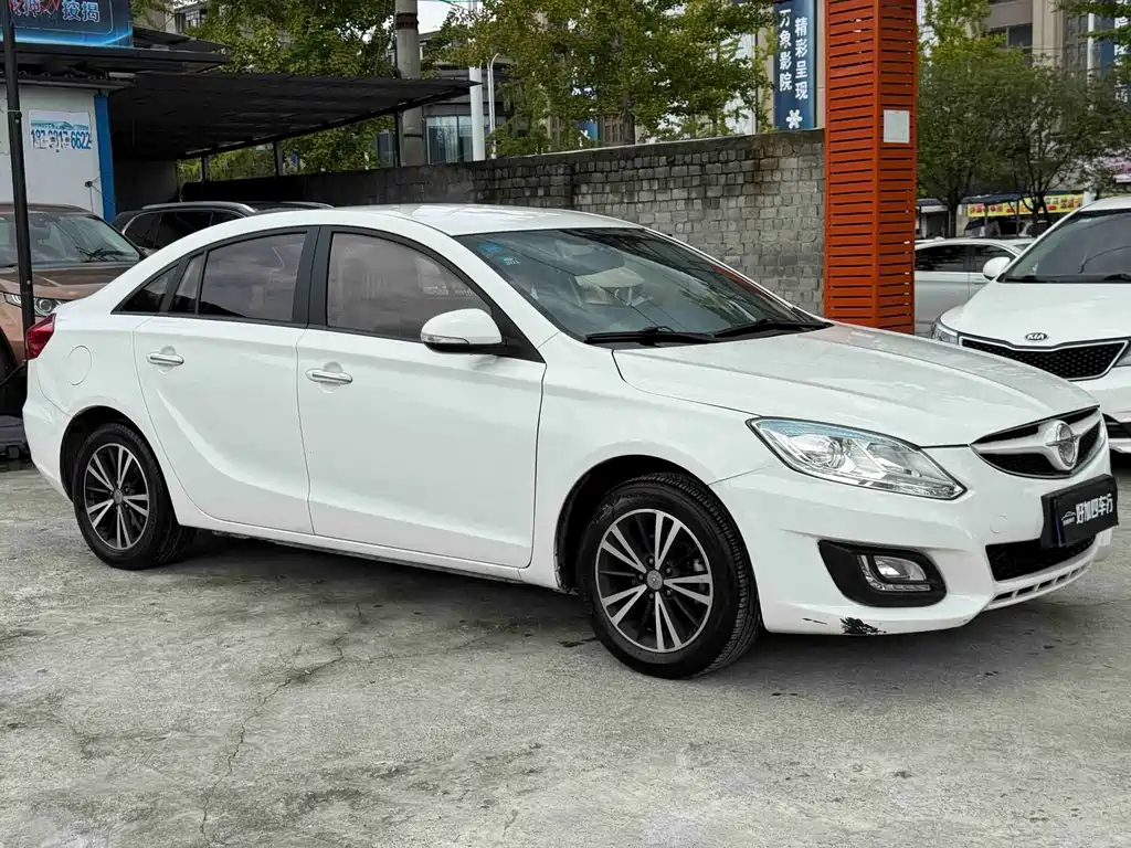 Haima Haima M6 — миниатюра 3