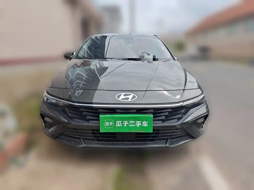 Hyundai Elantra — миниатюра 23