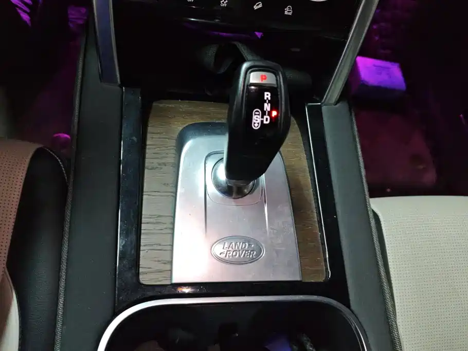 Land Rover Discovery Sport — миниатюра 16